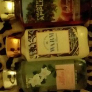 Bath and body gels and lotions